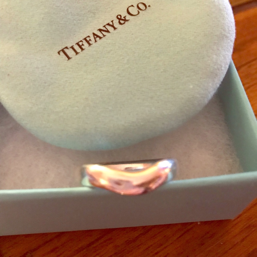 Ring size (9)